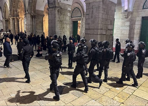 اقتحام المسجد الأقصى يثير عاصفة إدانات عربية ودولية ومجلس الأمن يبحث التطورات