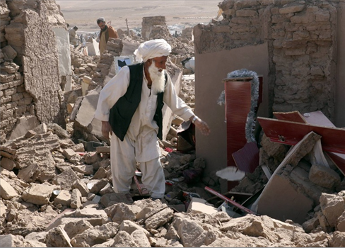 622 قتيلاً ضحايا زلزال شرق أفغانستان