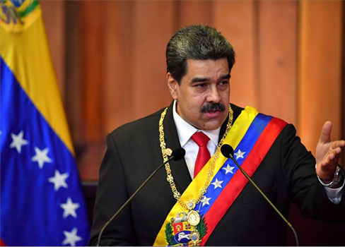 اتصال بين ترامب ومادورو يزيد الغموض بشأن خيارات واشنطن في فنزويلا