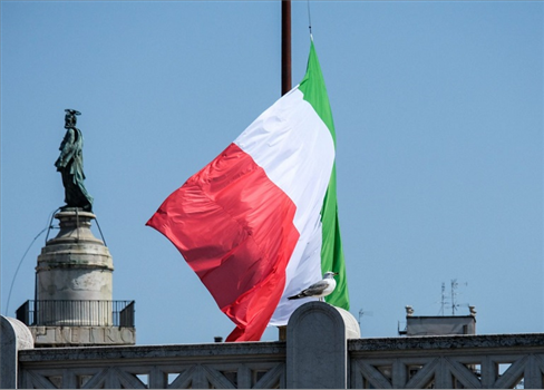 إيطاليا تنوي تشديد العقوبات على من يستخدم اللغة الإنجليزية