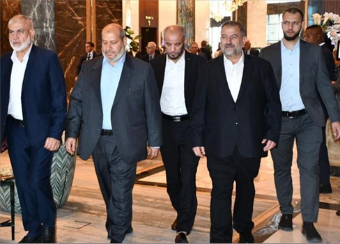 فصائل فلسطينية تجتمع في القاهرة لبحث إدارة انتقالية لقطاع غزة