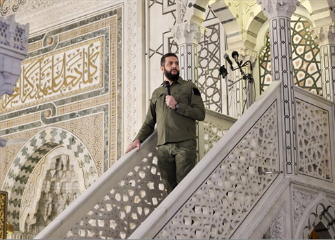 الشرع يُحيي الذكرى الأولى لسقوط نظام الأسد ويعد بإعادة بناء 