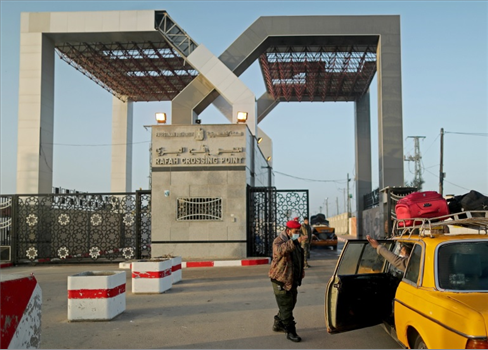 مصر تُغلق معبر رفح إستجابة لضغوط صهيونية