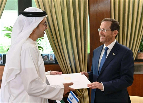 الإمارات تدرس خفض علاقاتها بالدولة العبرية في حال فرضت سيادة صهيونية على الضفة