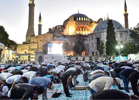 الجمعة أول أيام عيد الفطر في تركيا