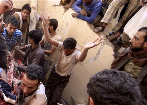 فوضى افتعلتها مليشيات الحوثي.. 79 قتيلاً في حادثة تدافع صنعاء