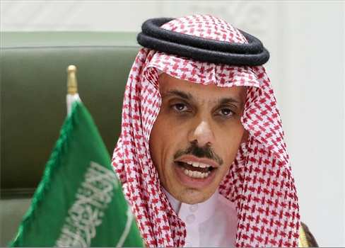 الرياض تطرد الملحق العسكري الإيراني و4 دبلوماسيين