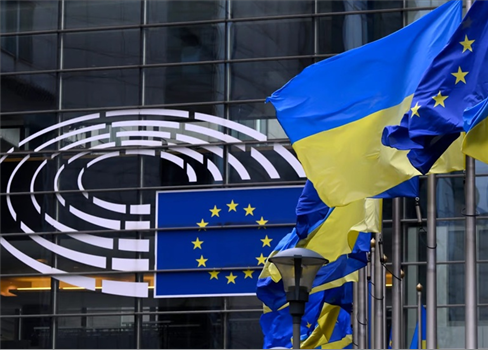 التشيك تدرس إنهاء مشاركتها في مبادرة توريد الذخيرة لأوكرانيا