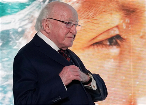 الرئيس الإيرلندي يدعو لتدخل عسكري لوقف المجازر في قطاع غزة