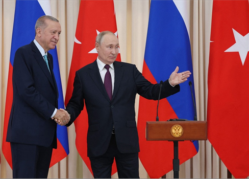 تركيا تحاول صنع توازنًا اقتصاديًا يخدم مصالحها بين موسكو وبروكسل