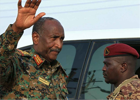 البرهان يهاجم مقترح وقف النار ويعتبر اللجنة الرباعية منحازة