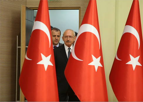 هل يتلقى أوغلو ضربة موجعة من الناخبين الأكراد؟!