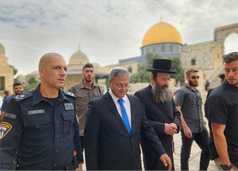 بن غفير يقود جماعات استيطانية لإحياء 