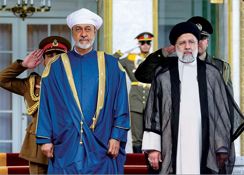 هل تسعى عُمان لتطبيع العلاقات الإيرانية العربية؟!