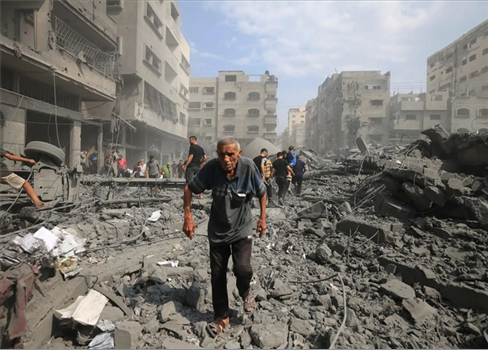 غارات صهيونية توقع 100 شهيد وترامب يبرر الهجوم الصهيوني