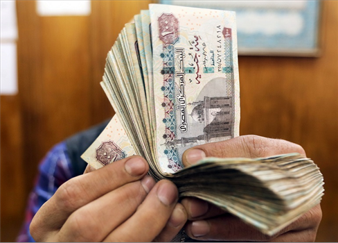 الاقتصاد المصري بانتظار أزمة جديدة بسبب رفع أسعار الفائدة