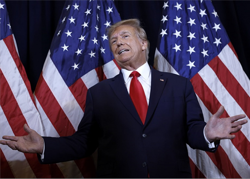 المدعي العام يتصل بمحامي ترامب لتنسيق 