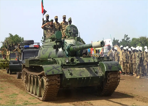 الجيش السوداني يتعهد بفك حصار 