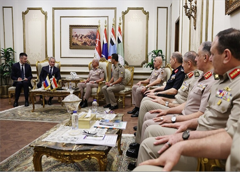 روسيا ومصر تعلنان عن تفعيل  التعاون العسكري المشترك