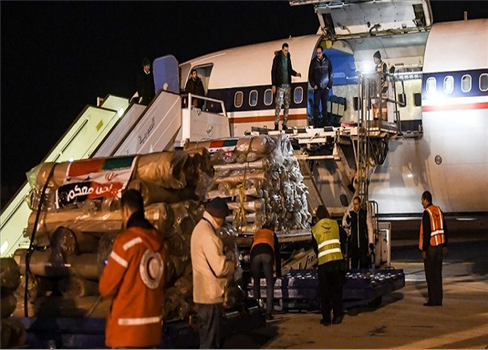مصادر إعلامية .. إيران قامت بنقل أسلحة إلى سوريا عبر رحلات إغاثية 