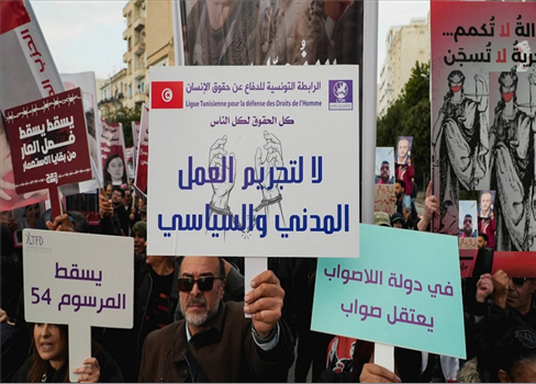 مواجهات بين الشرطة التونسية ومتظاهرين في القيروان