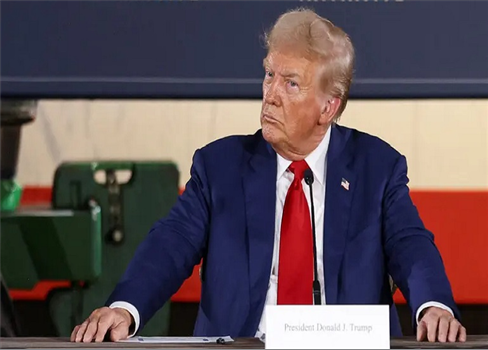 ترامب يهدد حماس بإطلاق يد إسرائيل مرة أخرى للقتال