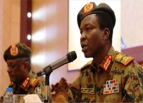 قائد بالجيش السوداني: دولتان مجاورتان تحاولان تقديم المساعدة لقوات الدعم السريع