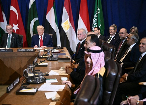 ترامب يصف اجتماعه مع القادة العرب والمسلمين بشأن غزة بأنه كان 