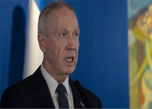 بنيامين نتنياهو يقيل وزير دفاعه 