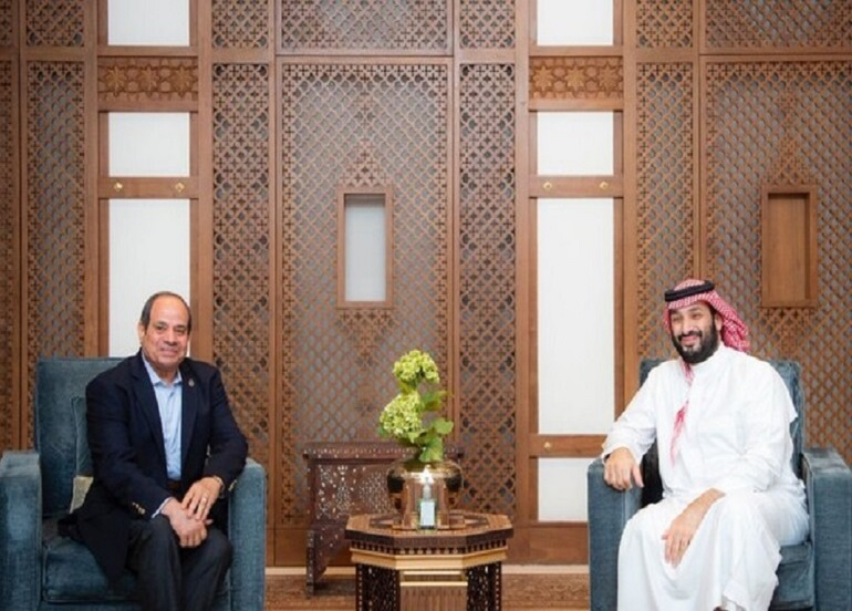 ولي العهد السعودي يستقبل الرئيس المصري في نيوم